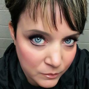 Meet your Posher, Priscilla